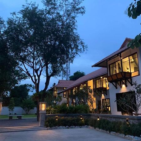 Palin Family Cottage Chiang Rai Exterior photo